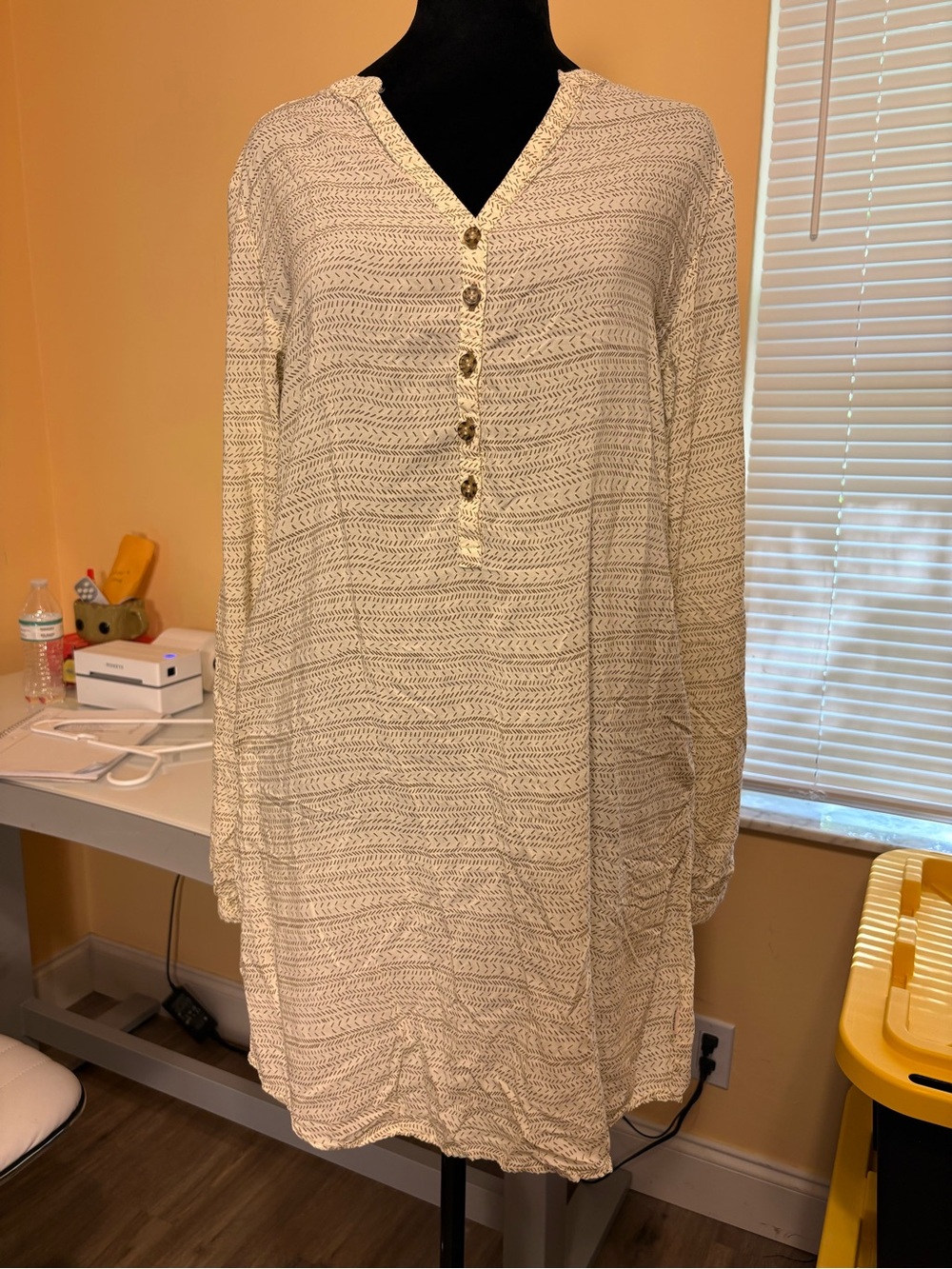 Burton “Birch” Cream V-Neck Long-Sleeve Button-Front Dress